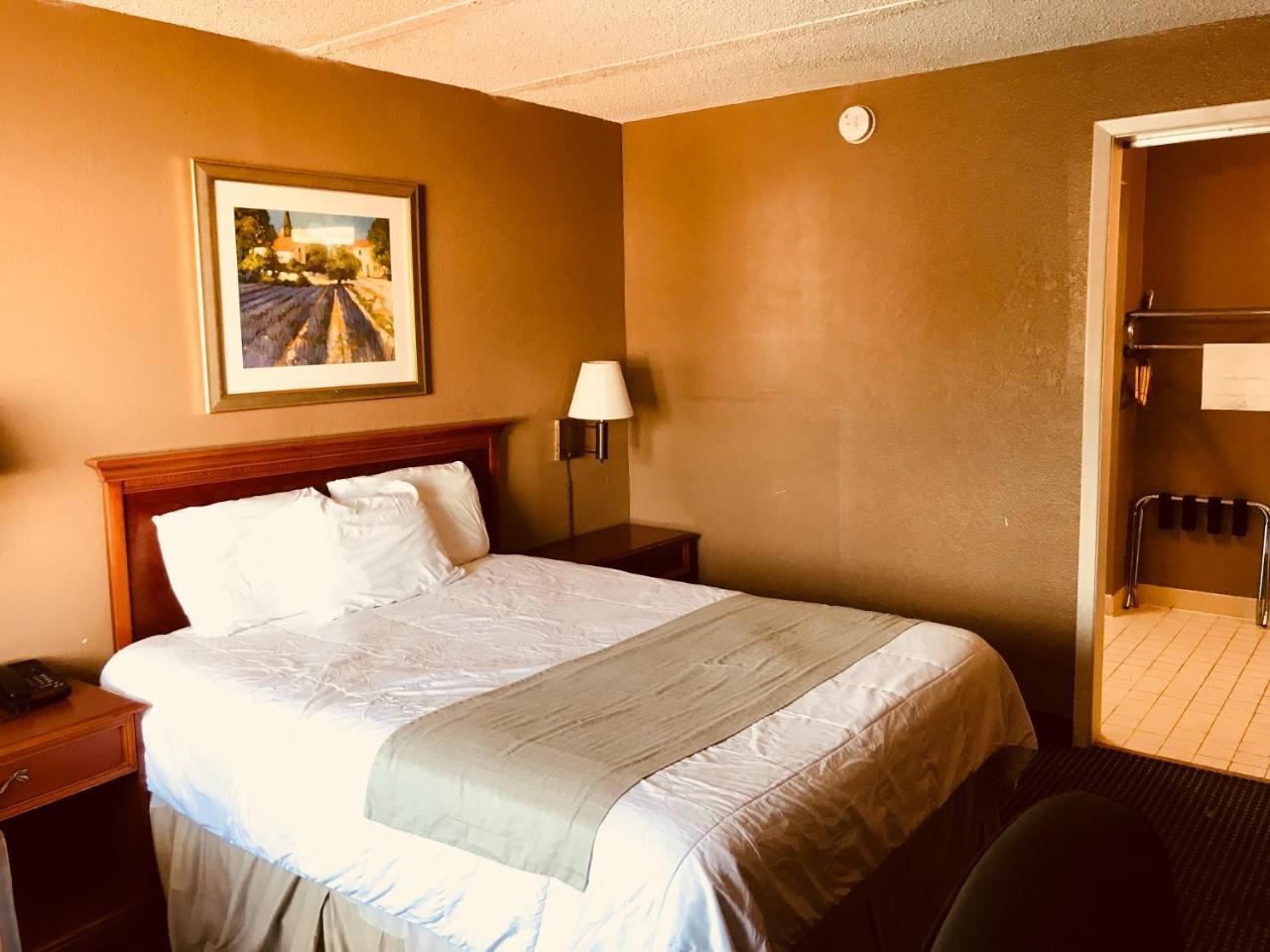 Americas Best Value Inn Laredo Exterior foto